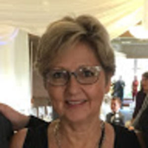 Meet your Posher, Delynne